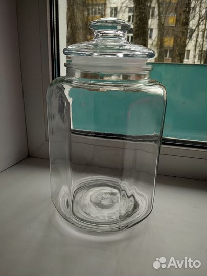Банка стеклянная