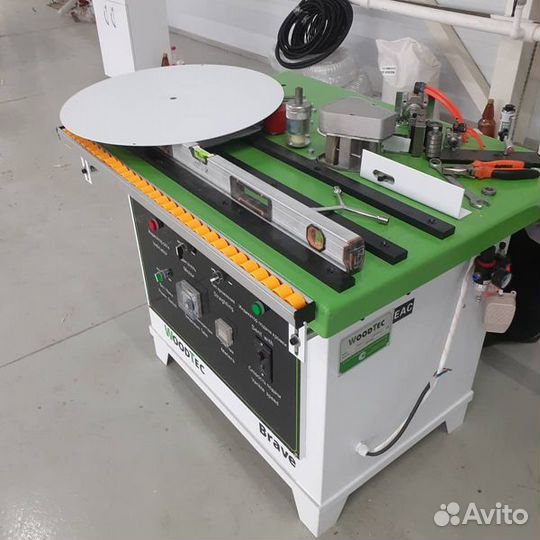 Кромкооблицовочный станок (кромочный станок)