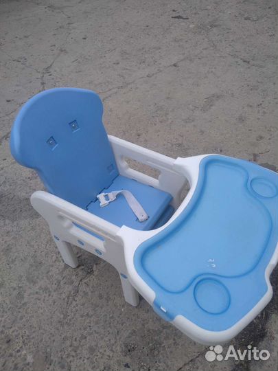 Стульчик для кормления ребенка