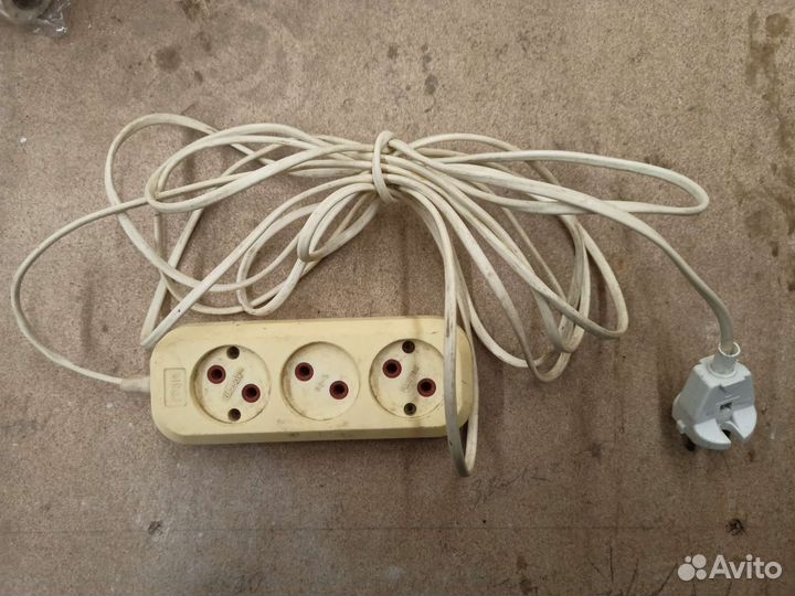 Удлинитель электрический 4 м. бу