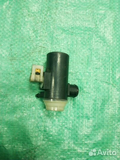 Моторчик омывателя Honda Fit