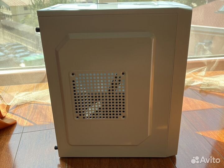 Корпус для пк белый