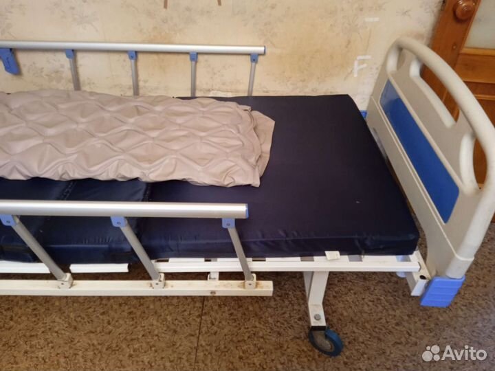 Кровать для лежачих больных бу