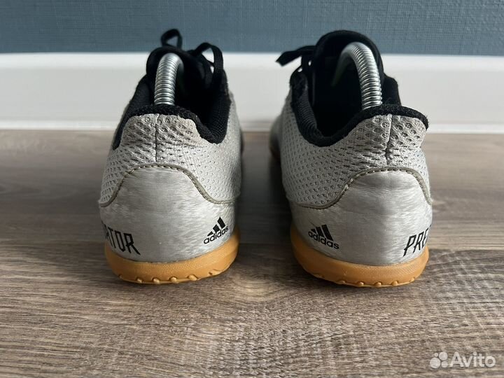 Футзалки adidas 41 р predator
