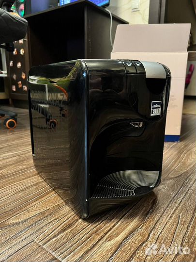 Капсульная кофемашина lavazza lb951