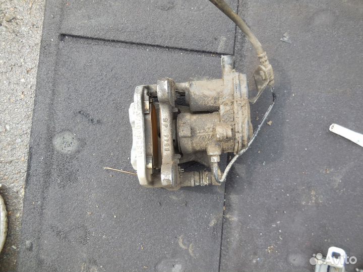 Суппорт задний правый для Jeep Cherokee (KL) 2013)