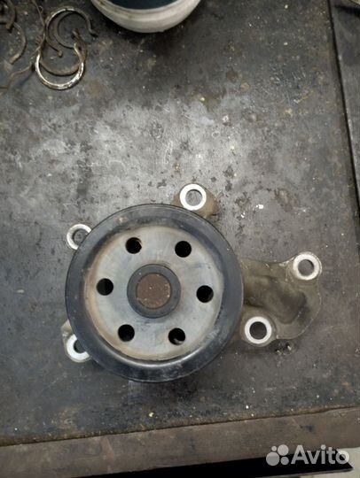 Водяная помпа Тойота Пассо 2014 г