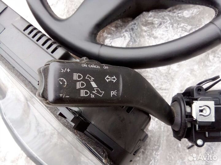Подрулевой блок Круиз приборка Шкода Октавия а5
