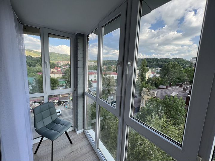 3-к. квартира, 90 м², 7/12 эт.