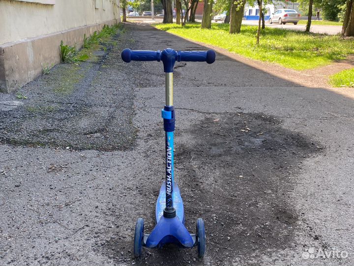 Самокат детский, трехколесный, б/у