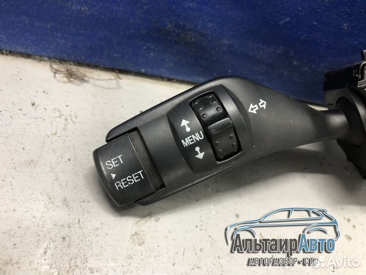 Подрулевой переключатель поворотов Ford Focus 2
