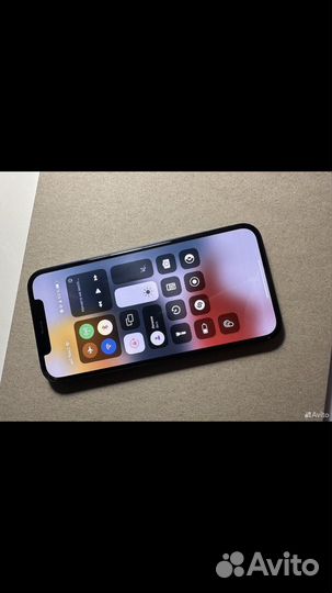 iPhone 12, 64 ГБ