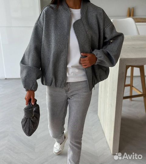 Куртка бомбер женская