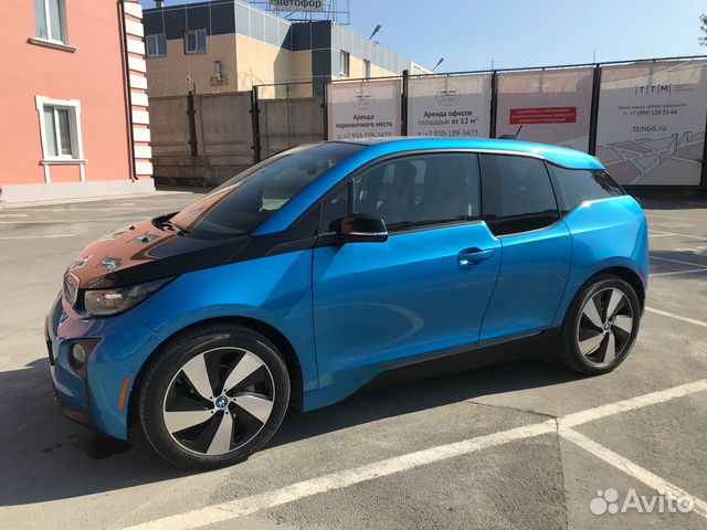 BMW i3 AT, 2017, 60 000 км с пробегом, цена 2165000 руб.