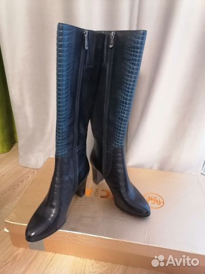 Сапоги женские натуральная кожа новые