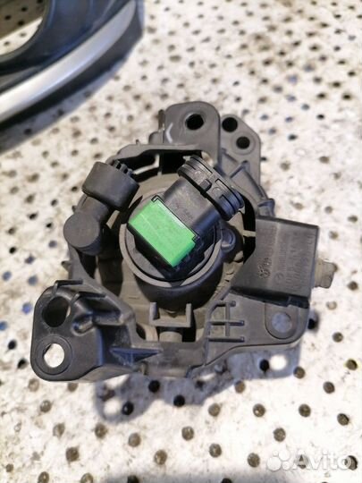 Фара противотуманная левая Mazda 6