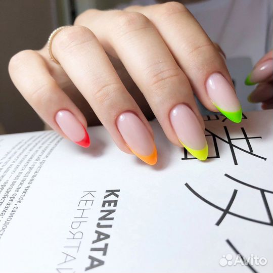 Маникюр педикюр