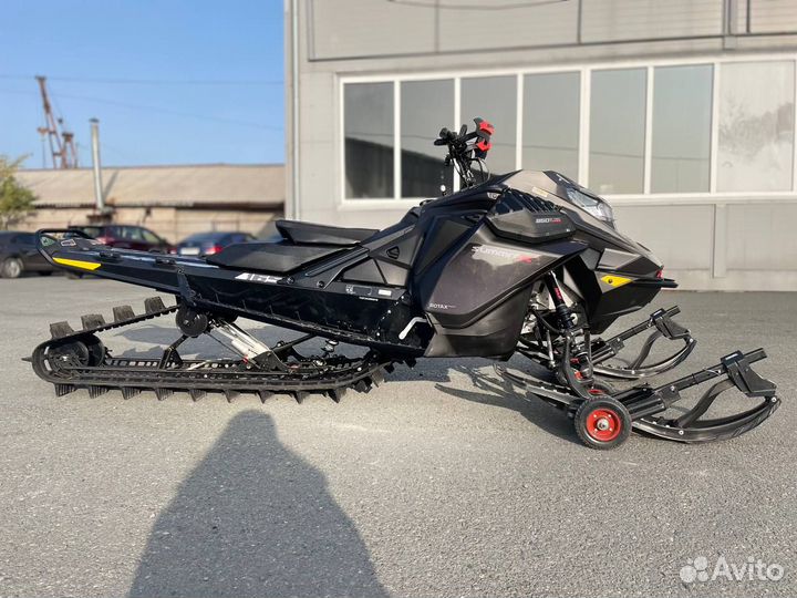 Снегоход Ski-Doo Summit Expert 165 850 E-TEC Turbo