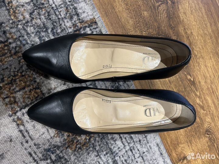 Туфли -лодочки 39 размер натуральная кожа