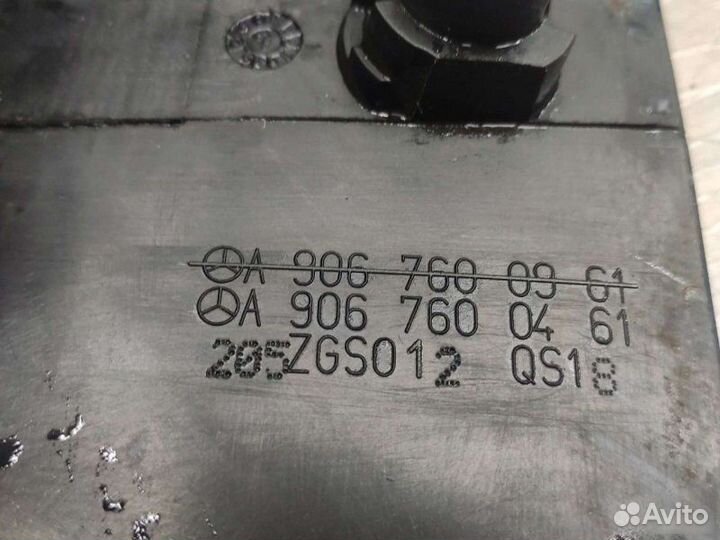 Ручка двери внутренняя Mercedes Sprinter W906