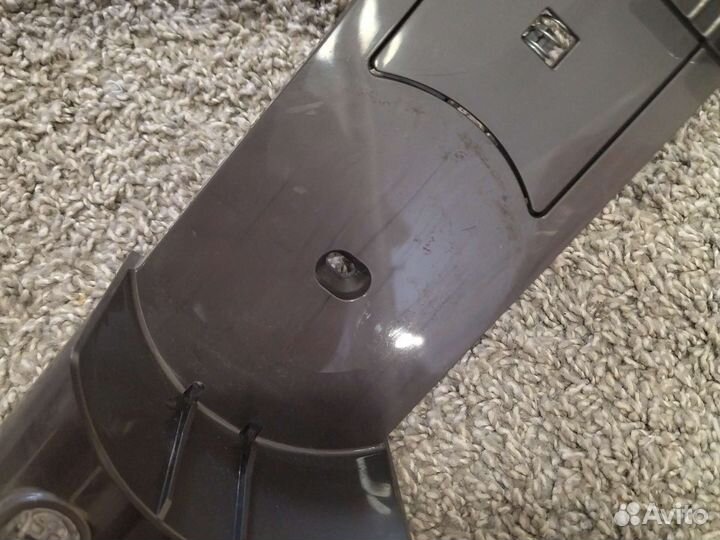 Крепление настенное для пылесоса Dyson