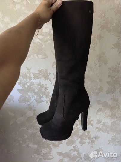 Зимние женские сапоги 38