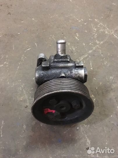 Насос гидроусилителя (Land Rover Range Rover)