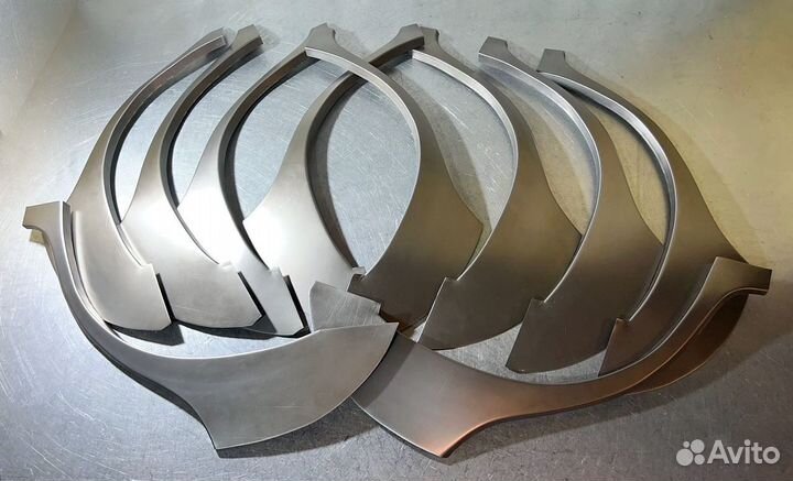 Кузовные пороги Toyota Corolla 9 E120/130