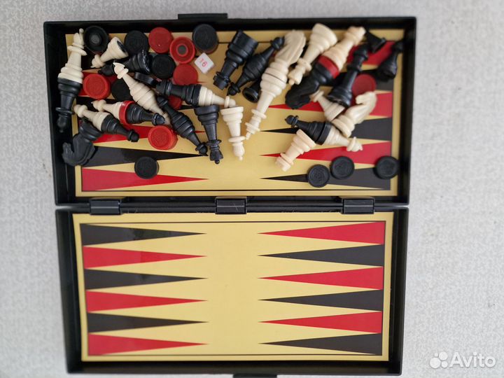 Шахматы нарды шашки 3 в 1