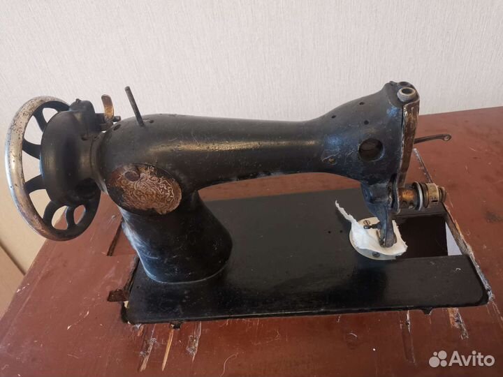 Швейная машинка