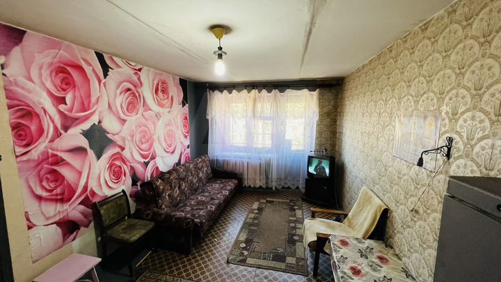 Комната 18 м² в 5-к., 4/4 эт.