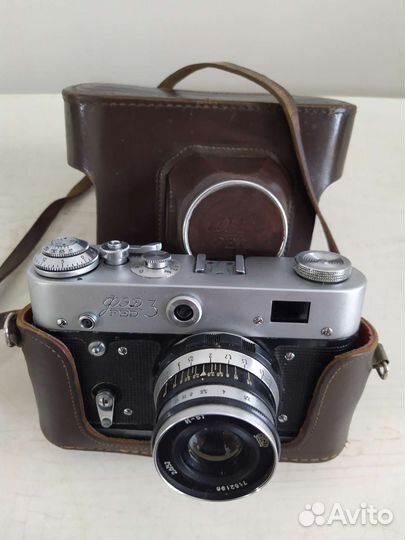 Плёночный фотоаппарат фед3