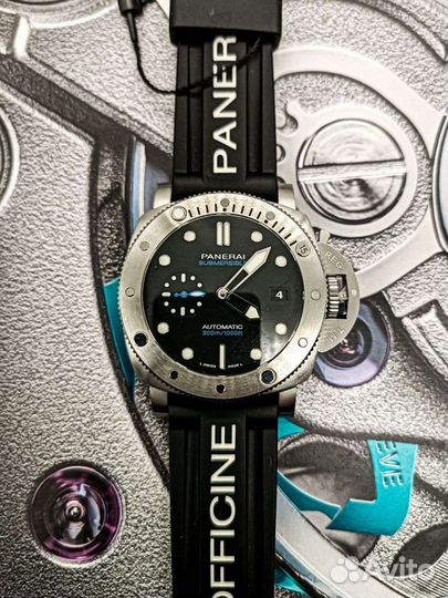 Часы Officine Panerai Luminor Submersible