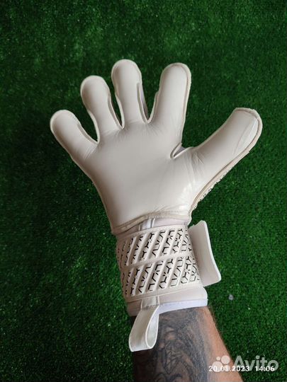 Вратарские перчатки Reflectgk Diamond