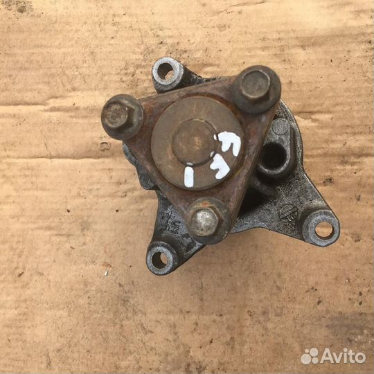 Насос водяной (помпа) Форд Фокус 1