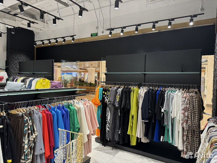 Продам готовый бизнес магазин женской одежды