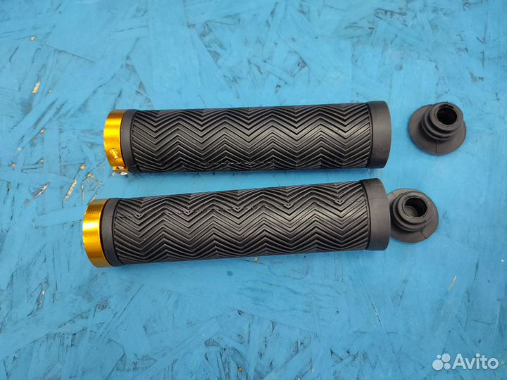 Грипсы на велосипед / ручки руля с хомутом