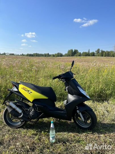 Скутер Stels arrow (generic XOR)