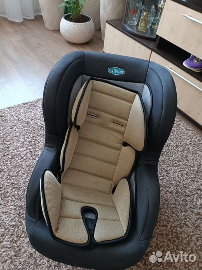 Автомобильное кресло isofix