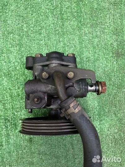 Насос гидроусилителя Mitsubishi Rvr N13W 4G63 1995