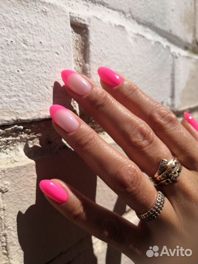 Маникюр и педикюр