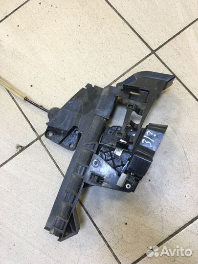 Замок дверной задний левый Ford Focus 2 shda 2011
