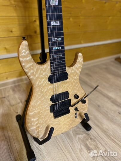 Carvin DC727 / Kiesel Guitars (USA)