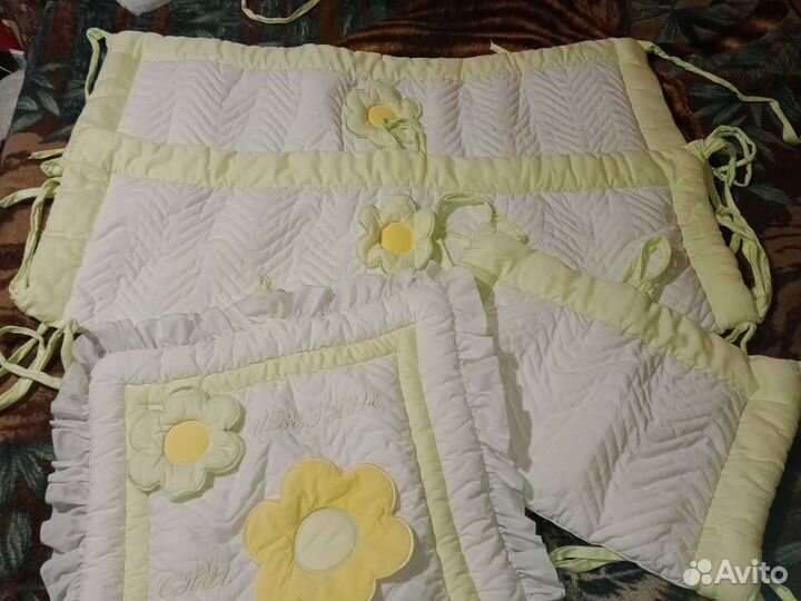 Комплект для детской кроватки (бортики)