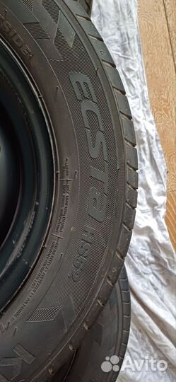 Kumho Ecsta HS52 175/65 R14 82H