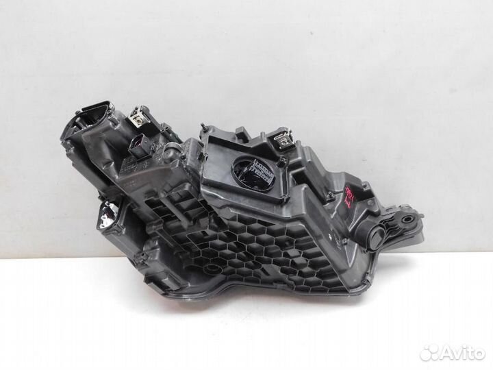 Фара левая Audi e-tron