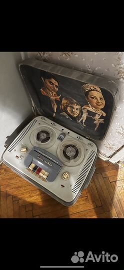 Катушечный магнитофон 