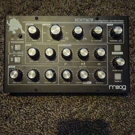 Аналоговый синтезатор Moog Minitaur