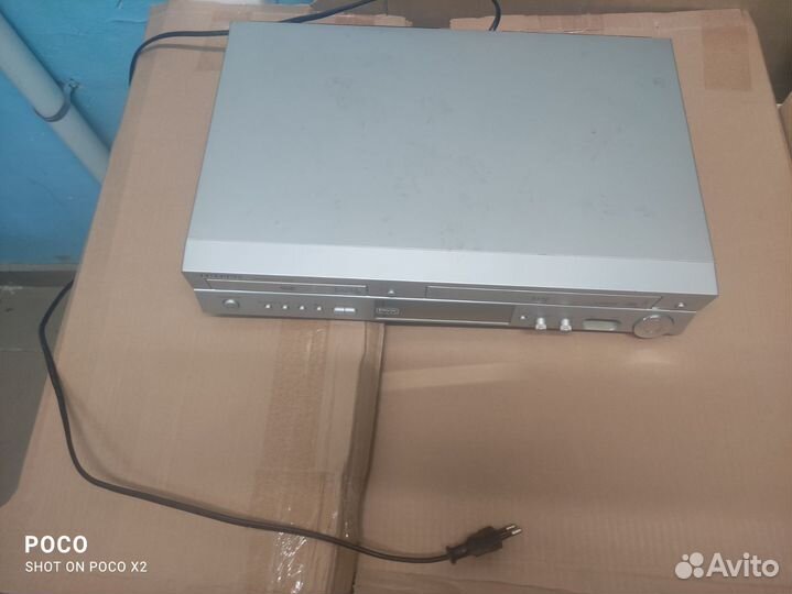 Dvd плеер Samsung DVD-V7000K