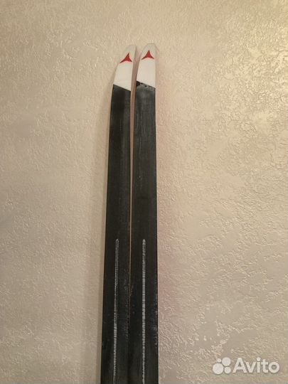 Беговые лыжи atomic redster carbon classic 207см